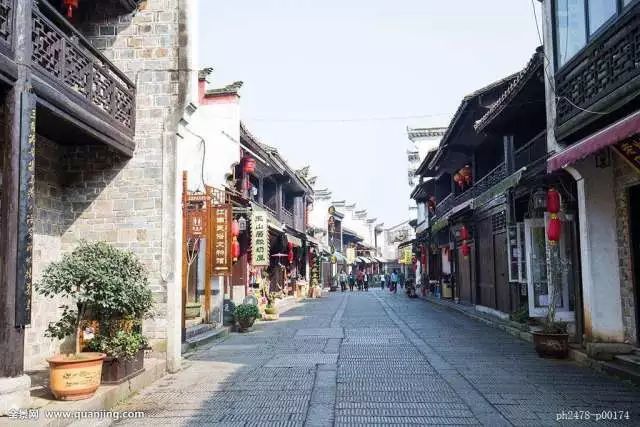浦江镇最新房价揭秘，探索神秘小店与独特风情风景线