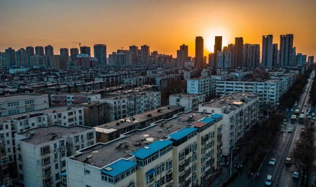 揭秘北部万科城，小巷特色小店与最新房价探秘的独家报道